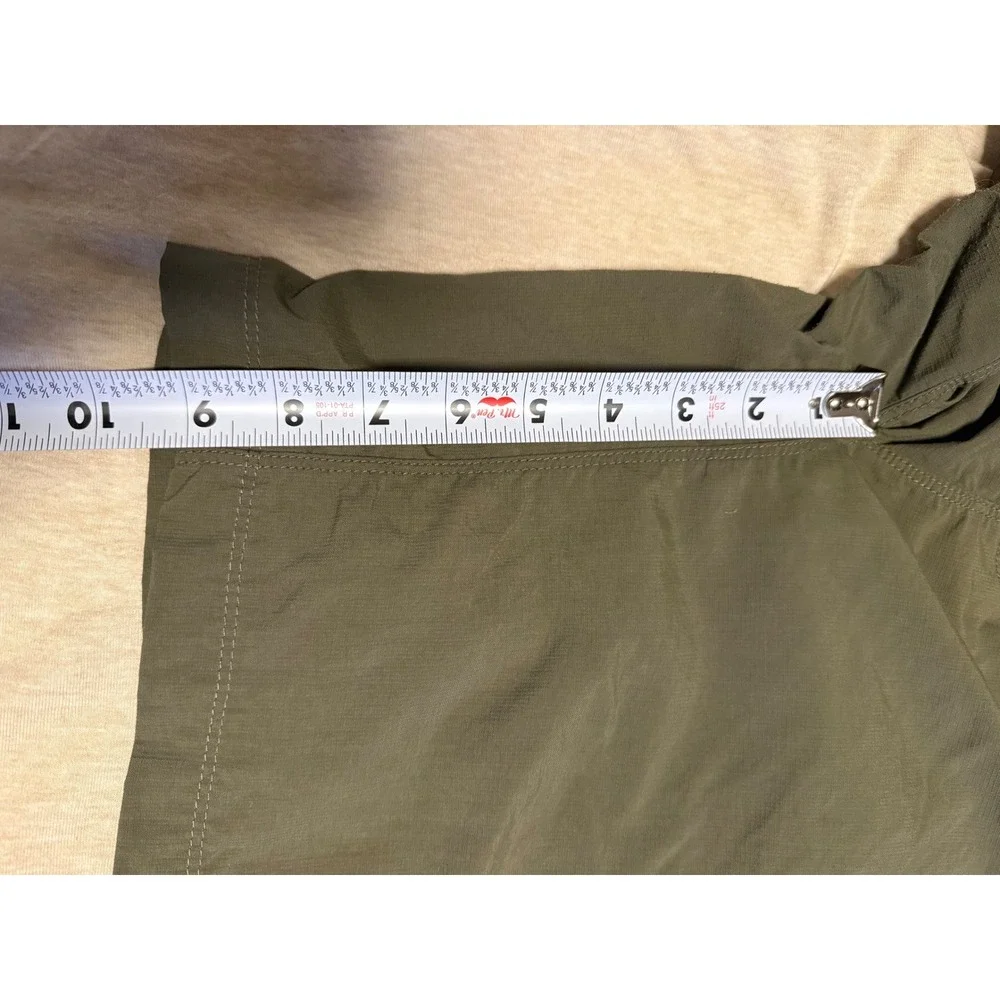 The North Face Mens Olive Green Nylon Cargo Hiking Shorts XL